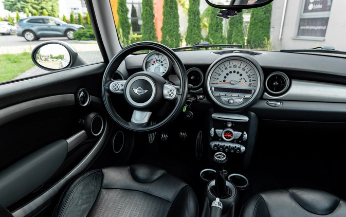 MINI Cooper S cena 22900 przebieg: 229000, rok produkcji 2006 z Bytów małe 529
